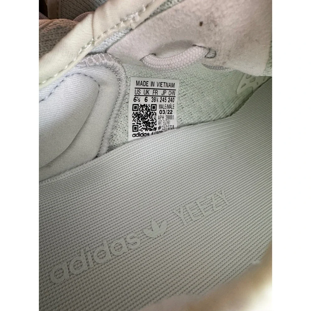 Adidas Yeezy Boost 350 V2 Hyperspace EG7491 Mens Size 6.5 Pale‎ Blue Green Gum